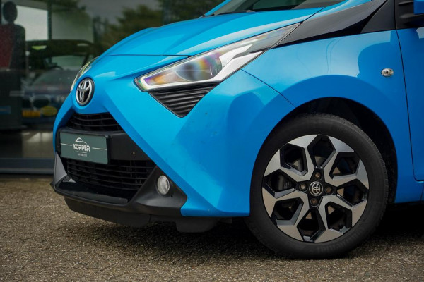 Toyota Aygo 1.0 VVT-i x-first / Carplay / Trekhaak Afn / Dealeronderhouden / 5 Drs