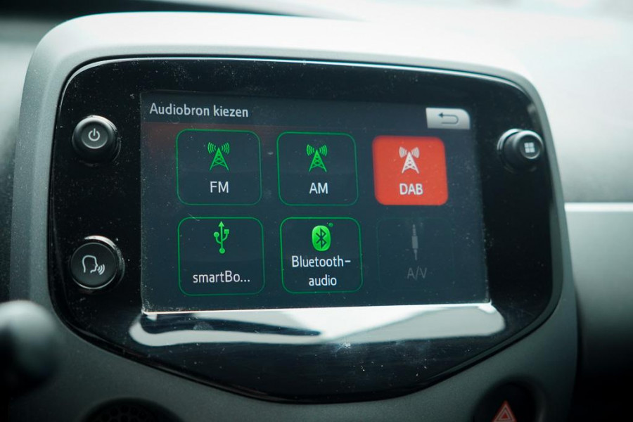 Toyota Aygo 1.0 VVT-i x-first / Carplay / Trekhaak Afn / Dealeronderhouden / 5 Drs