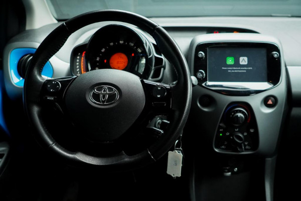 Toyota Aygo 1.0 VVT-i x-first / Carplay / Trekhaak Afn / Dealeronderhouden / 5 Drs