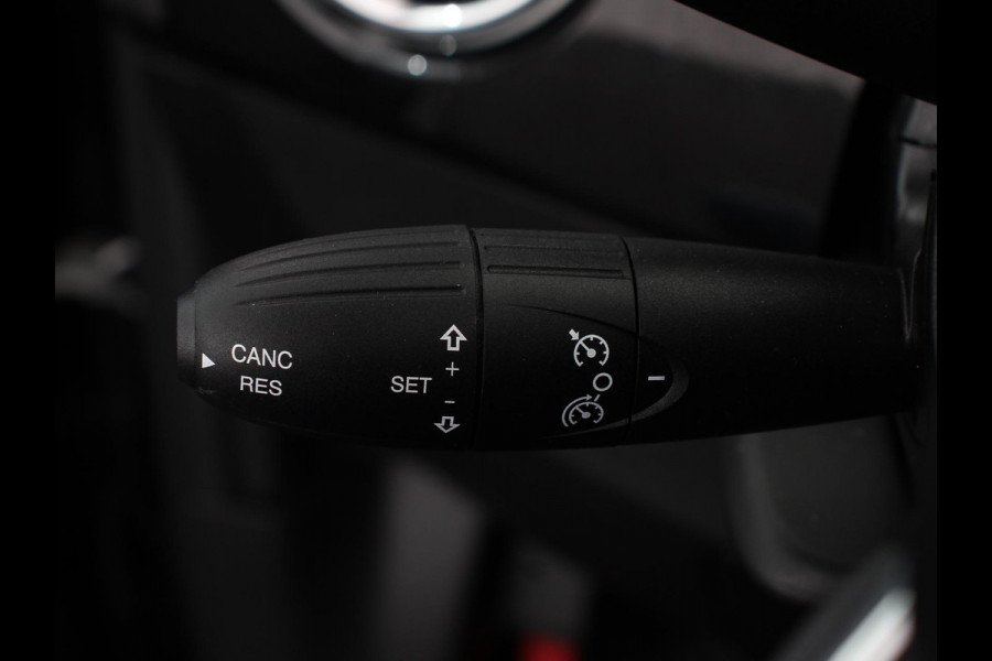 Fiat 500C 1.0 Hybrid Bellavita Navigatie Climate Control Apple Carplay/Android Auto Dab Digitale Cockpit Parkeer sensoren