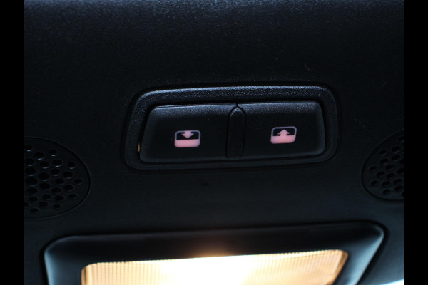 Fiat 500C 1.0 Hybrid Bellavita Navigatie Climate Control Apple Carplay/Android Auto Dab Digitale Cockpit Parkeer sensoren