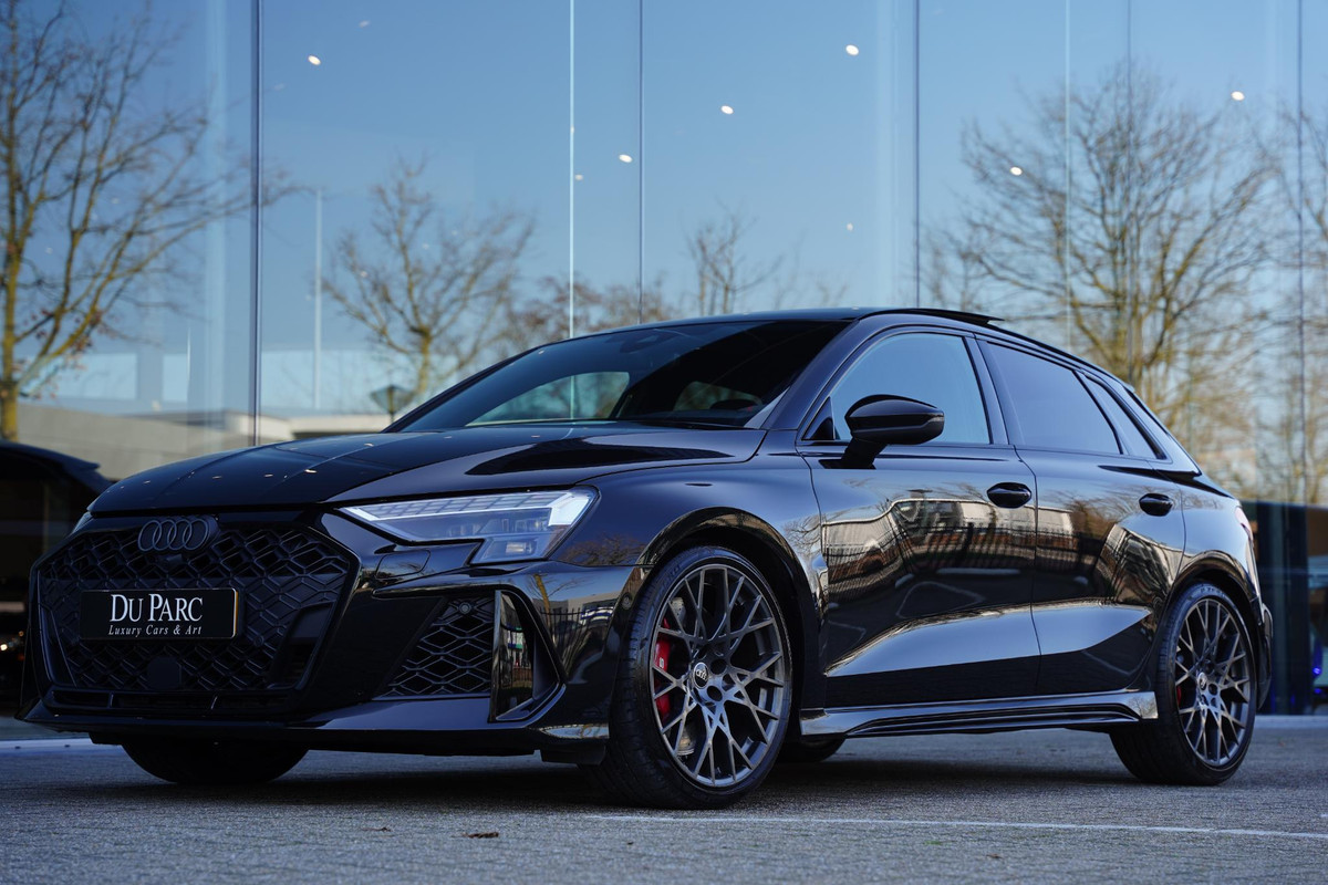 Audi RS 3 SPORTBACK 2.5 TFSI Quattro New Service