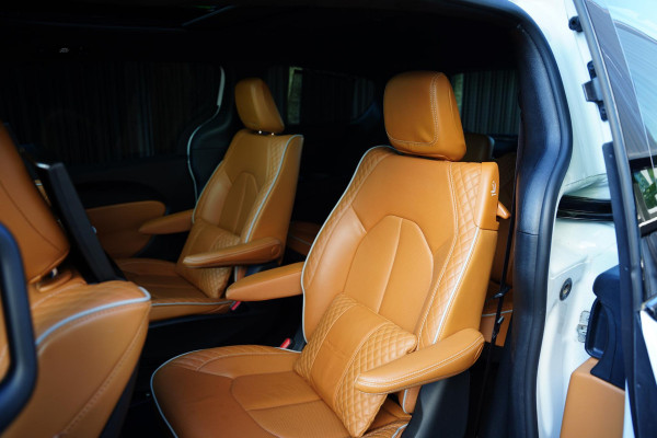 Chrysler Pacifica 3.6 V6 Hybrid Nieuwstaat Hybride