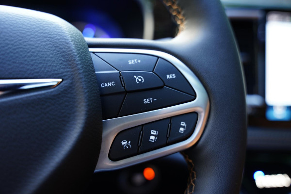 Chrysler Pacifica 3.6 V6 Hybrid Nieuwstaat Hybride
