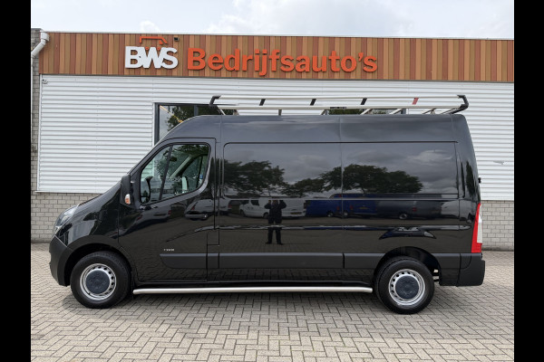 Opel Movano 2.3 Turbo 136pk L2H2 / vaste prijs rijklaar € 20.950 ex btw / lease vanaf € 342 / zwart metallic / airco / cruise / imperial + trap / trekhaak / camera / euro 6