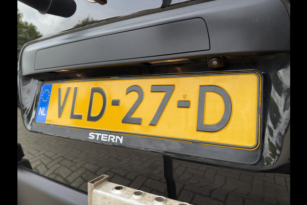 Opel Movano 2.3 Turbo 136pk L2H2 / vaste prijs rijklaar € 20.950 ex btw / lease vanaf € 342 / zwart metallic / airco / cruise / imperial + trap / trekhaak / camera / euro 6