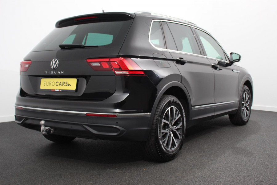 Volkswagen Tiguan 1.5 TSI 150pk Automaat Life Navigatie Apple Carplay/Android Auto Climate Control Digitale Cockpit Adaptive cruise Control Wegklapbare Trekhaak Stoelverwarming