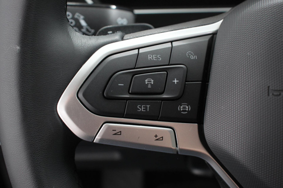 Volkswagen Tiguan 1.5 TSI 150pk Automaat Life Navigatie Apple Carplay/Android Auto Climate Control Digitale Cockpit Adaptive cruise Control Wegklapbare Trekhaak Stoelverwarming