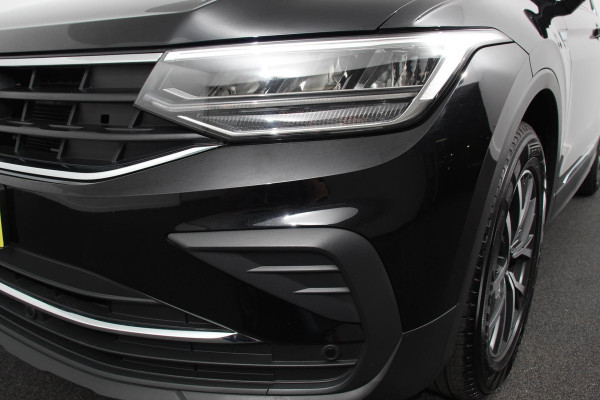 Volkswagen Tiguan 1.5 TSI 150pk Automaat Life Navigatie Apple Carplay/Android Auto Climate Control Digitale Cockpit Adaptive cruise Control Wegklapbare Trekhaak Stoelverwarming