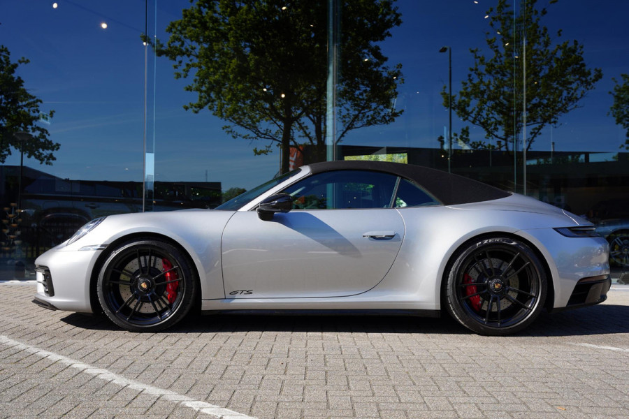 Porsche 911 992 Cabriolet 3.0 Carrera 4 GTS New Service / NL-Auto / Sport Design / Lifting / Sportuitlaat