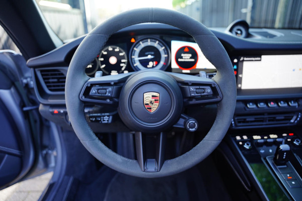 Porsche 911 992 Cabriolet 3.0 Carrera 4 GTS New Service / NL-Auto / Sport Design / Lifting / Sportuitlaat