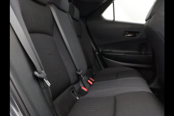 Toyota C-HR 2.0 Plug-in Hybrid 220 Dynamic | Stuur-/ & Stoelverwarming | Dodehoek detectie | Elektrische kofferbak | Parkeersensoren