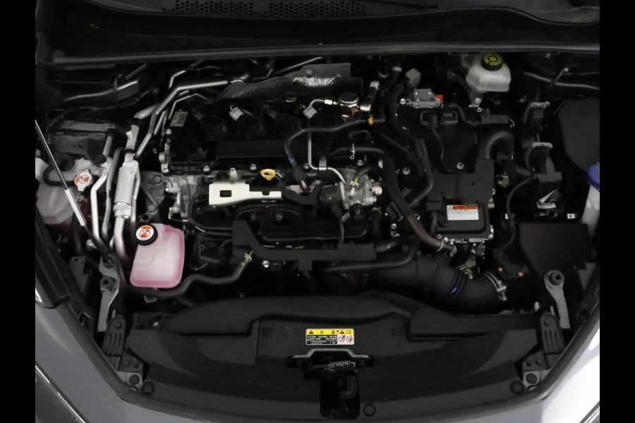 Toyota C-HR 2.0 Plug-in Hybrid 220 Dynamic | Stuur-/ & Stoelverwarming | Dodehoek detectie | Elektrische kofferbak | Parkeersensoren