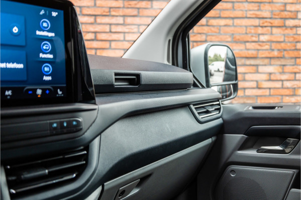 Ford Transit Custom 300 2.0 TDCI L2H1 Limited DC | BPM VRIJ | Dubbel Cabine | Elec schuifdeuren | ACC | Blind Spot | 360 Camera | CarPlay | Navigatie | Stoelverwarming | 5-Zitter | BPM Vrij