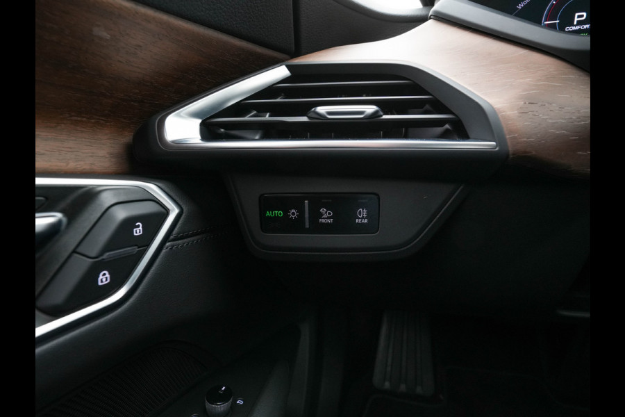 Audi e-tron GT edition ZERO 93 kWh [ 3-Fase-11kW ] {SOH-90%} (INCL-BTW) *PANO | FULL-LED | LEATHER | AUDI-SOUND | KEYLESS | DIGI-COCKPIT | NAVI-FULLMAP | HEATED-SPORTSEATS | CAMERA | DAB | KEYLESS | SHIFTPADDLES | 20''ALU*