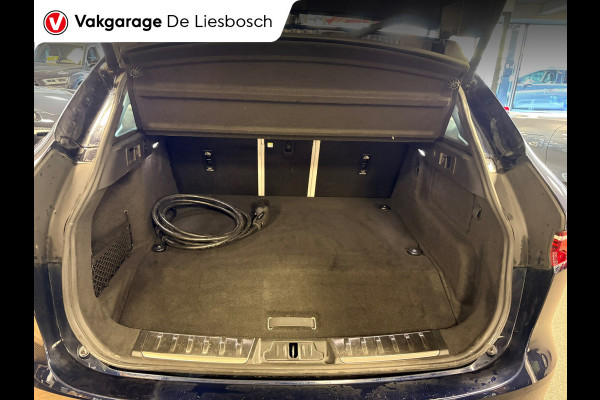 Jaguar F-Pace 2.0 P400e PHEV S / dealer onderhouden / leder / led / camera/ trekhaak / camera