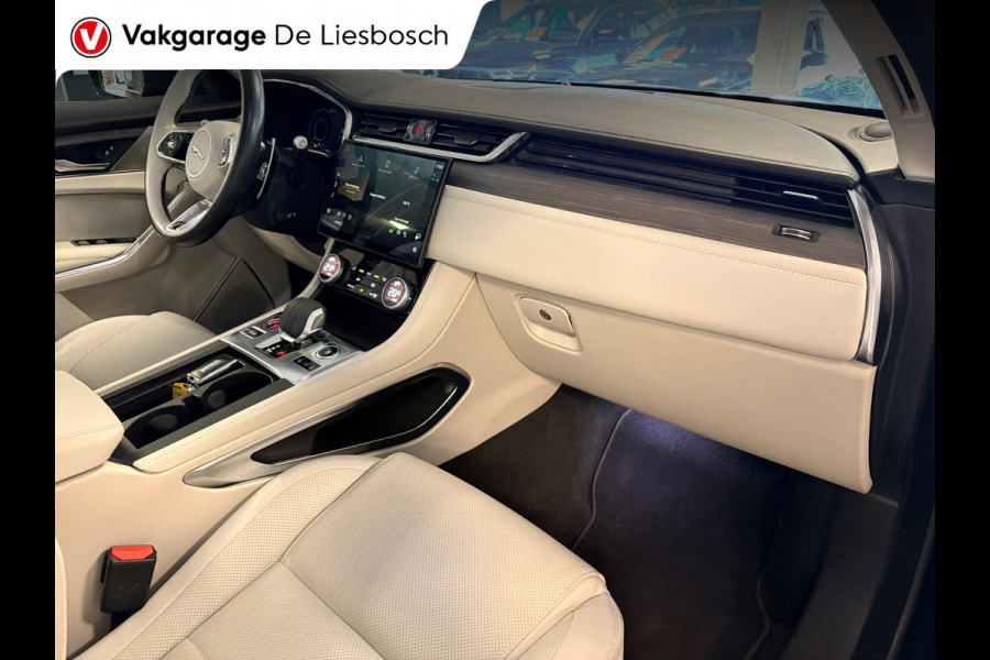 Jaguar F-Pace 2.0 P400e PHEV S / dealer onderhouden / leder / led / camera/ trekhaak / camera