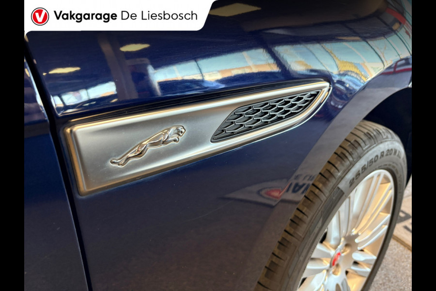 Jaguar F-Pace 2.0 P400e PHEV S / dealer onderhouden / leder / led / camera/ trekhaak / camera