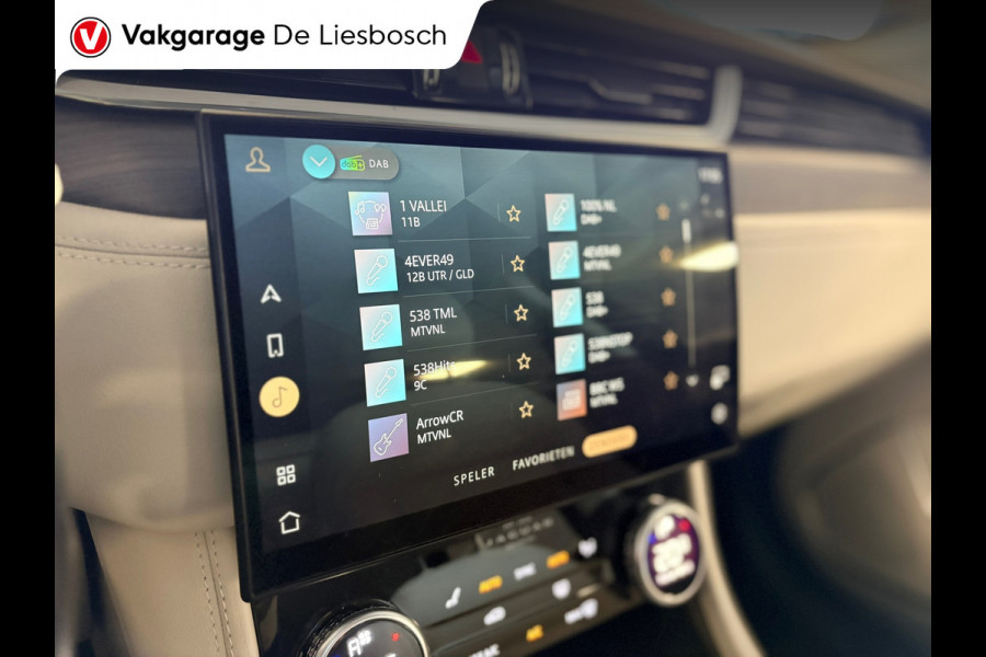 Jaguar F-Pace 2.0 P400e PHEV S / dealer onderhouden / leder / led / camera/ trekhaak / camera