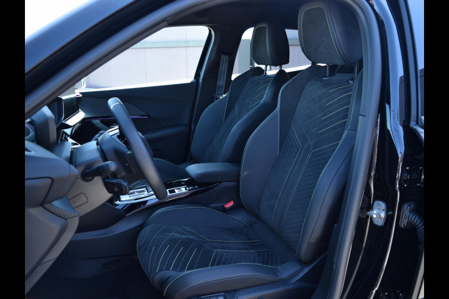 Peugeot e-2008 EV GT Avantage 54 kWh SOH 98% | TOT 8 JAAR GARANTIE | WARMTEPOMP | MASSAGESTOEL | STOELVERWARMING | 4.656 KM