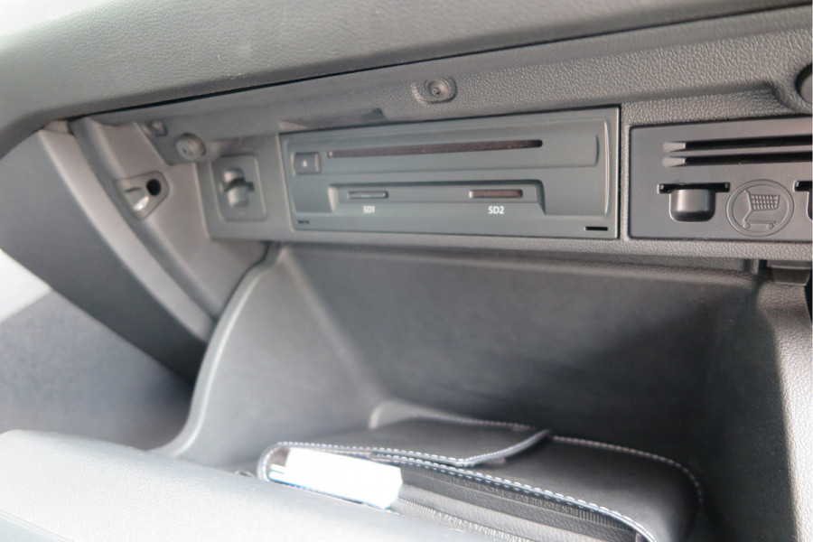 Volkswagen Polo 1.0 TSI 70kw 95pk Highline, Adaptive Cruise, PDC ,Navigatie , Stuurwiel multifuntioneel , Carplay, LMV 16", Sportstoelen,Buitenspiegels inklapbaar, etc. Complete historie bekend NL auto met NAP (recent onderhouden)