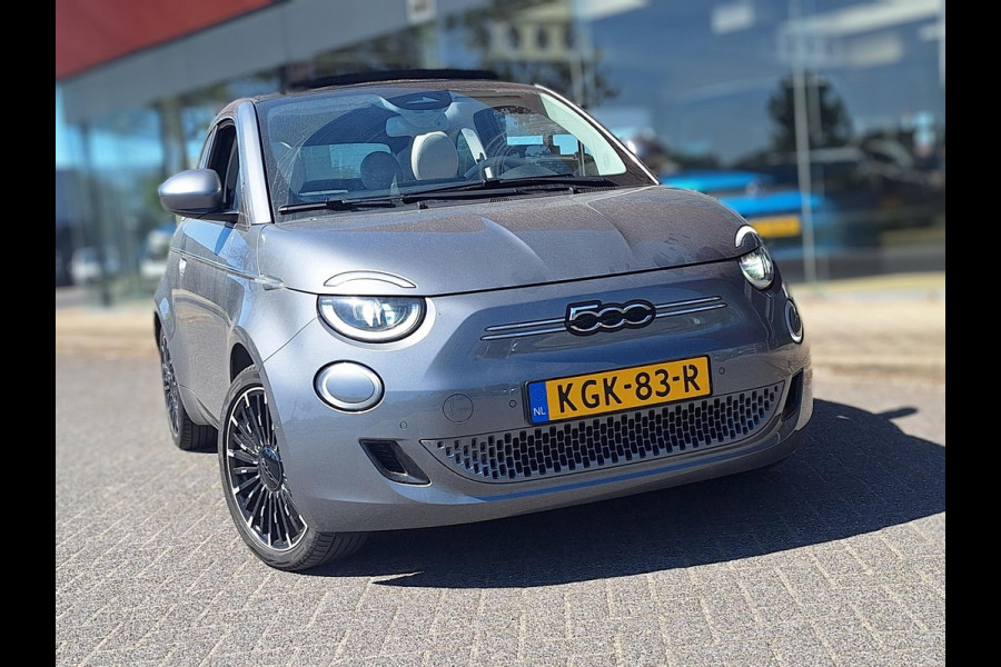 Fiat 500E C La Prima 42 kWh | SOH: 94,1% | Climate | Camera | Adaptive CC | Blindspot |