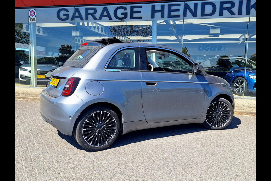 Fiat 500E C La Prima 42 kWh | SOH: 94,1% | Climate | Camera | Adaptive CC | Blindspot |