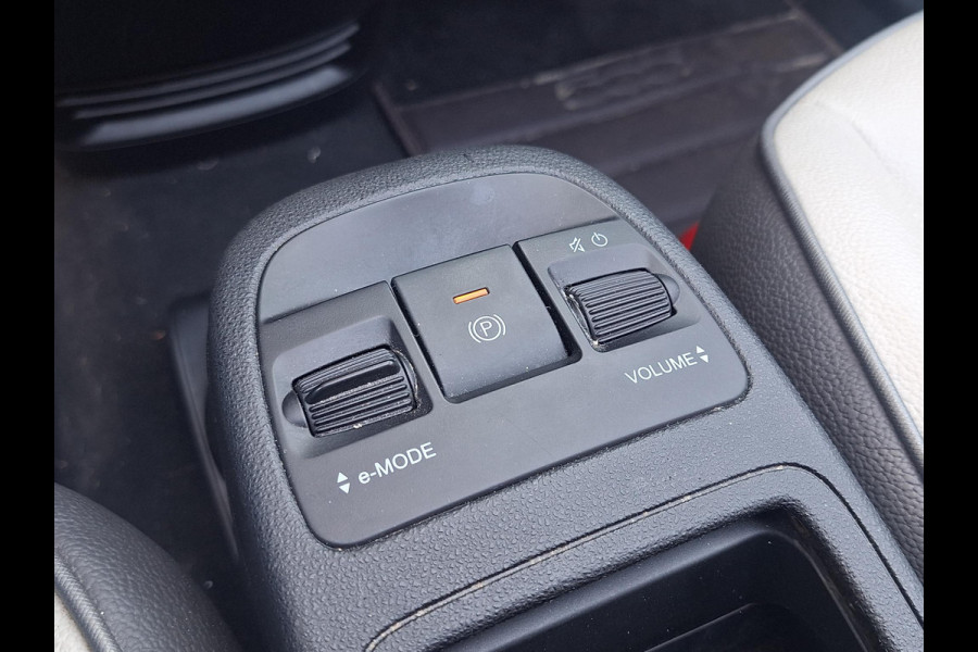Fiat 500E C La Prima 42 kWh | SOH: 94,1% | Climate | Camera | Adaptive CC | Blindspot |