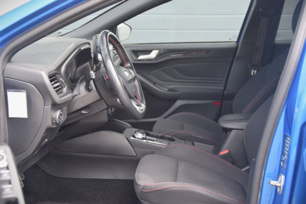 Ford FOCUS Wagon 1.0 EcoBoost ST Line Business TREKHAAK/CAMERA/KEYLESS/STOELVERWARMING