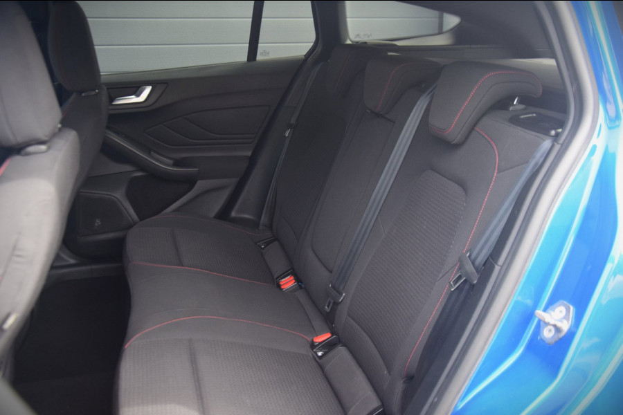 Ford FOCUS Wagon 1.0 EcoBoost ST Line Business TREKHAAK/CAMERA/KEYLESS/STOELVERWARMING