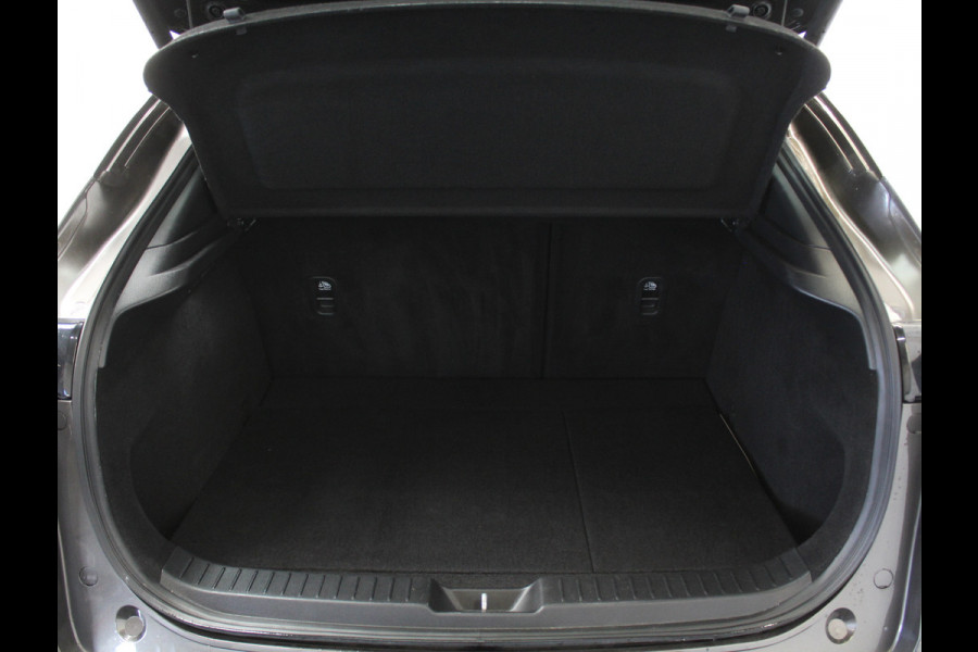 Mazda CX-30 2.0 e-SkyActiv-X M Hybrid Luxury CLIMATE | SCHDAK | LMV18 | CARPLAY | MEMSEATS | STOEL/STUURVERW | HEAD-UP | LEER | AFNBTRHAAK |