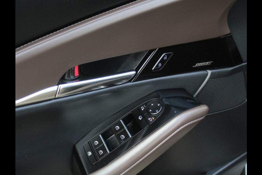 Mazda CX-30 2.0 e-SkyActiv-X M Hybrid Luxury CLIMATE | SCHDAK | LMV18 | CARPLAY | MEMSEATS | STOEL/STUURVERW | HEAD-UP | LEER | AFNBTRHAAK |