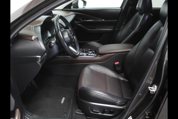Mazda CX-30 2.0 e-SkyActiv-X M Hybrid Luxury CLIMATE | SCHDAK | LMV18 | CARPLAY | MEMSEATS | STOEL/STUURVERW | HEAD-UP | LEER | AFNBTRHAAK |