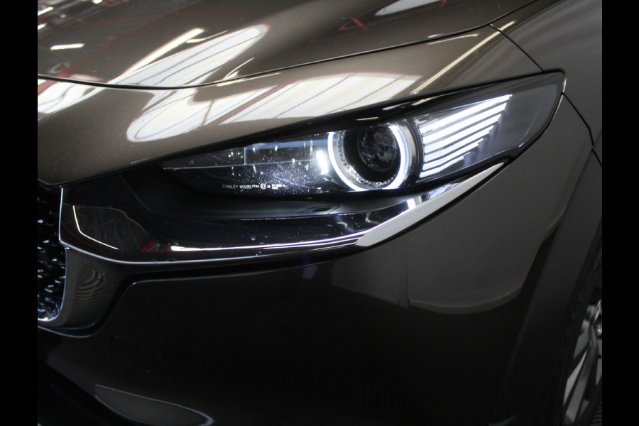 Mazda CX-30 2.0 e-SkyActiv-X M Hybrid Luxury CLIMATE | SCHDAK | LMV18 | CARPLAY | MEMSEATS | STOEL/STUURVERW | HEAD-UP | LEER | AFNBTRHAAK |