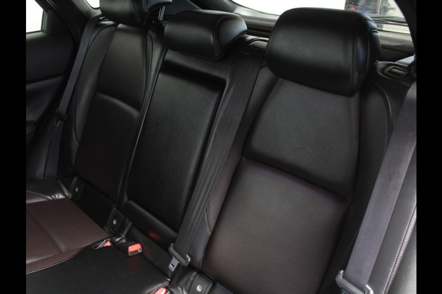 Mazda CX-30 2.0 e-SkyActiv-X M Hybrid Luxury CLIMATE | SCHDAK | LMV18 | CARPLAY | MEMSEATS | STOEL/STUURVERW | HEAD-UP | LEER | AFNBTRHAAK |