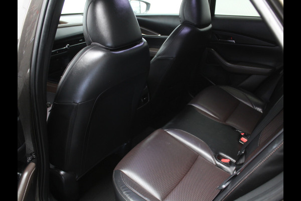 Mazda CX-30 2.0 e-SkyActiv-X M Hybrid Luxury CLIMATE | SCHDAK | LMV18 | CARPLAY | MEMSEATS | STOEL/STUURVERW | HEAD-UP | LEER | AFNBTRHAAK |