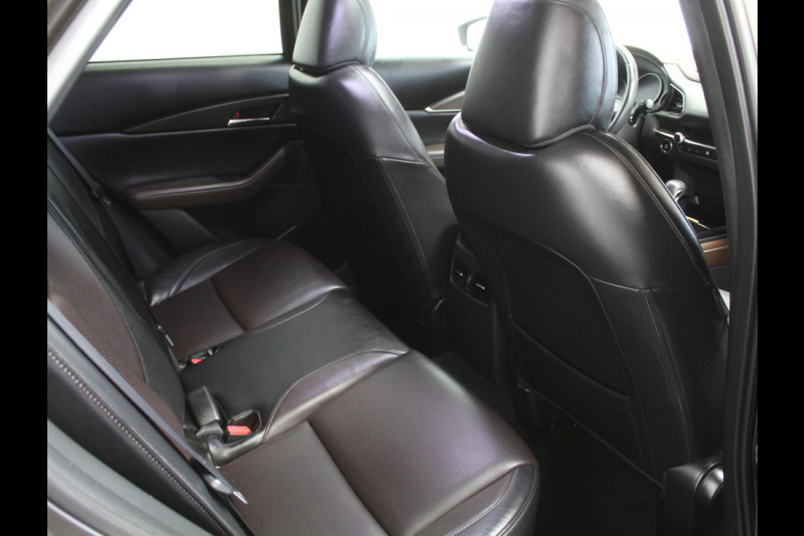 Mazda CX-30 2.0 e-SkyActiv-X M Hybrid Luxury CLIMATE | SCHDAK | LMV18 | CARPLAY | MEMSEATS | STOEL/STUURVERW | HEAD-UP | LEER | AFNBTRHAAK |