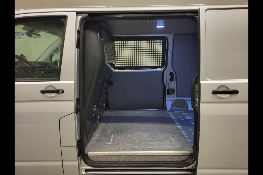 Volkswagen Transporter 2.0TSI 150pk L2/H1 Trekhaak Euro 6!