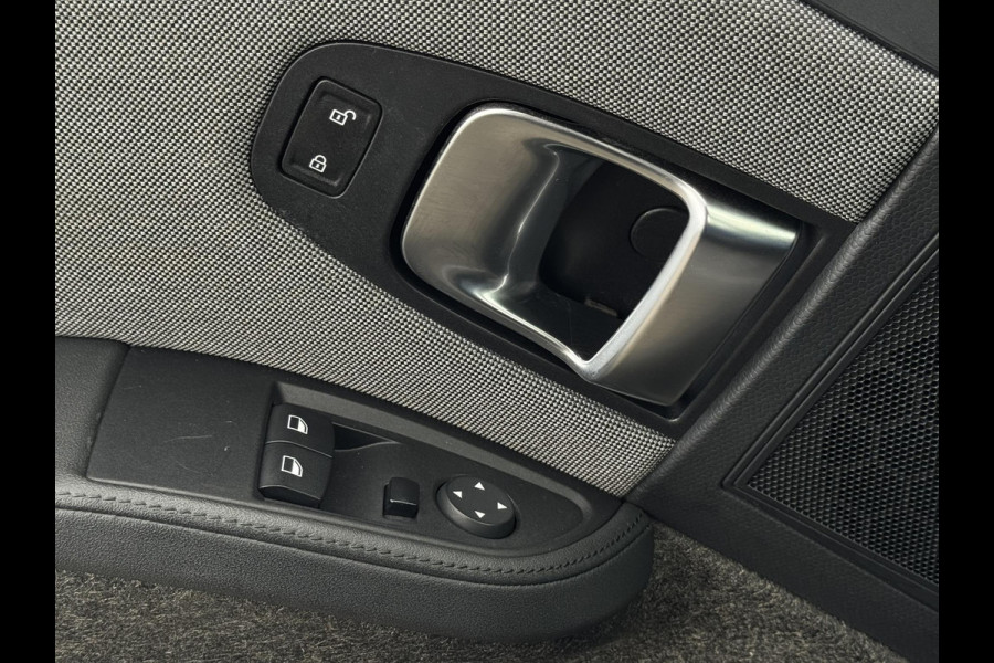 BMW i3 Basis 120Ah 42 kWh PARKEERSENSOREN | STOELVERWARMING| SOH 93%
