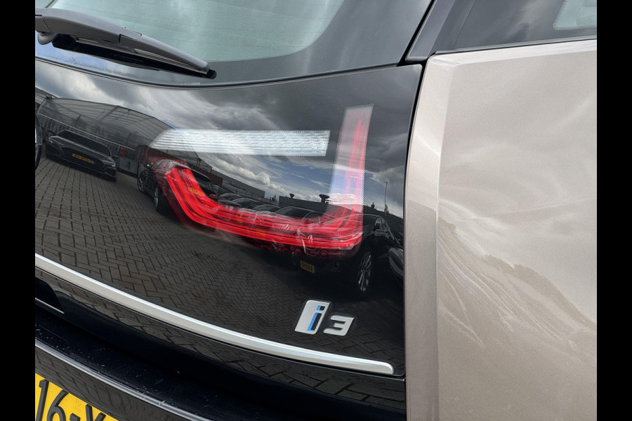BMW i3 Basis 120Ah 42 kWh PARKEERSENSOREN | STOELVERWARMING| SOH 93%