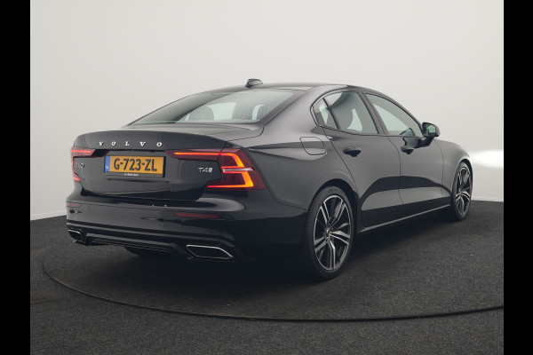 Volvo S60 T4 R-Design 191pk | Lederen Sportstoelen Memory | Camera | 19"L.M. | Apple Carplay | Virtual Cockpit | Navigatie | DAB | Cruise Control |