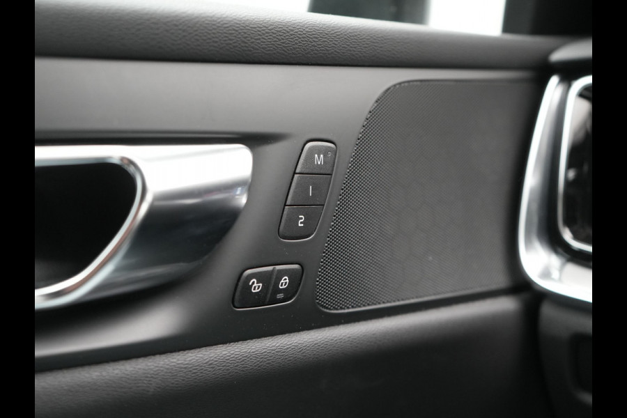 Volvo S60 T4 R-Design 191pk | Lederen Sportstoelen Memory | Camera | 19"L.M. | Apple Carplay | Virtual Cockpit | Navigatie | DAB | Cruise Control |