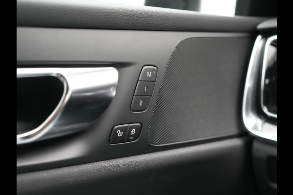 Volvo S60 T4 R-Design 191pk | Lederen Sportstoelen Memory | Camera | 19"L.M. | Apple Carplay | Virtual Cockpit | Navigatie | DAB | Cruise Control |