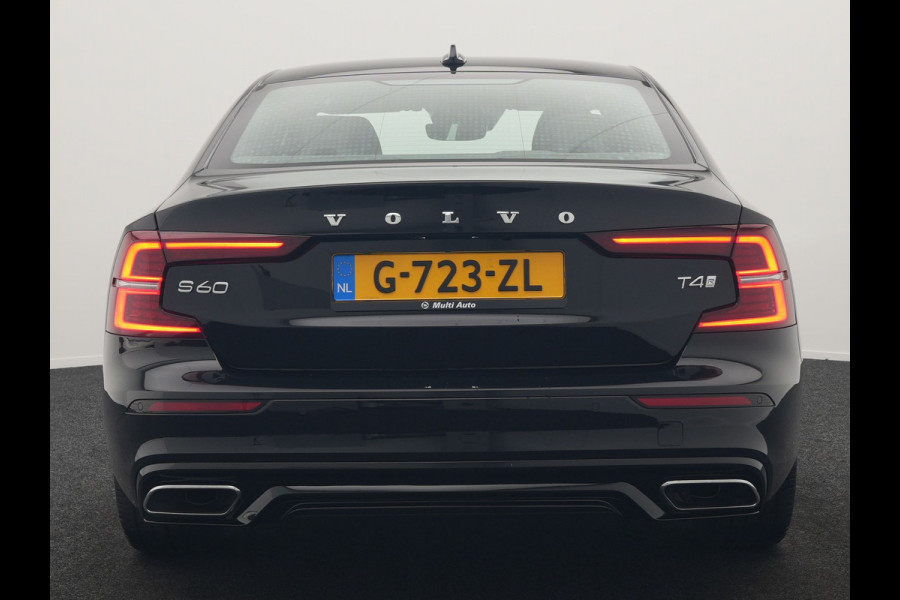 Volvo S60 T4 R-Design 191pk | Lederen Sportstoelen Memory | Camera | 19"L.M. | Apple Carplay | Virtual Cockpit | Navigatie | DAB | Cruise Control |