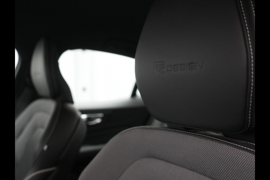 Volvo S60 T4 R-Design 191pk | Lederen Sportstoelen Memory | Camera | 19"L.M. | Apple Carplay | Virtual Cockpit | Navigatie | DAB | Cruise Control |