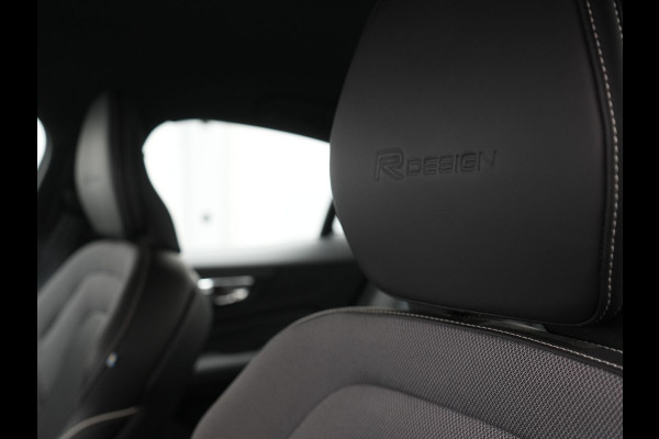 Volvo S60 T4 R-Design 191pk | Lederen Sportstoelen Memory | Camera | 19"L.M. | Apple Carplay | Virtual Cockpit | Navigatie | DAB | Cruise Control |