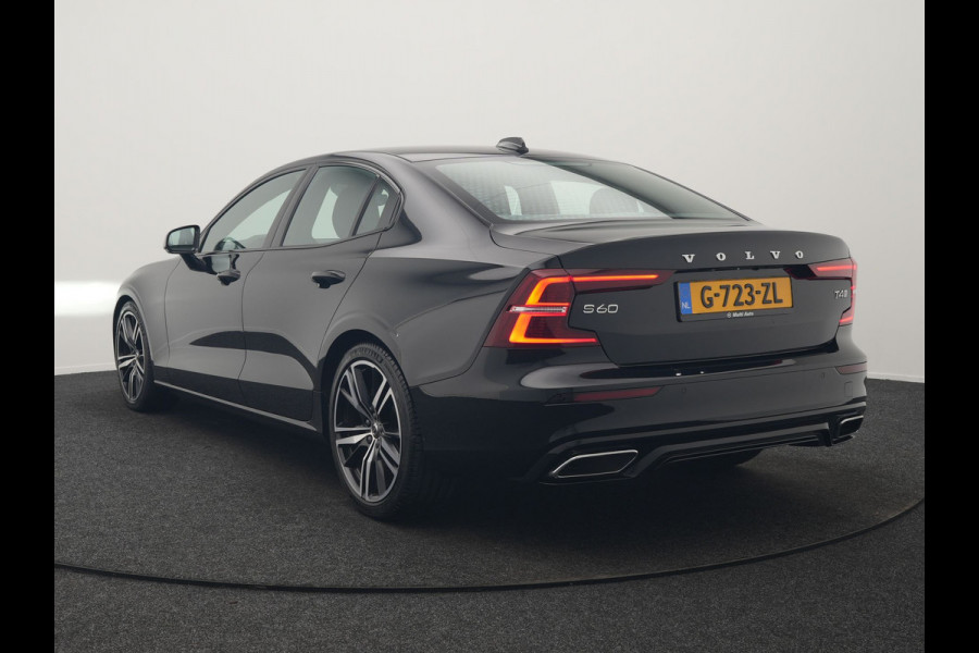 Volvo S60 T4 R-Design 191pk | Lederen Sportstoelen Memory | Camera | 19"L.M. | Apple Carplay | Virtual Cockpit | Navigatie | DAB | Cruise Control |