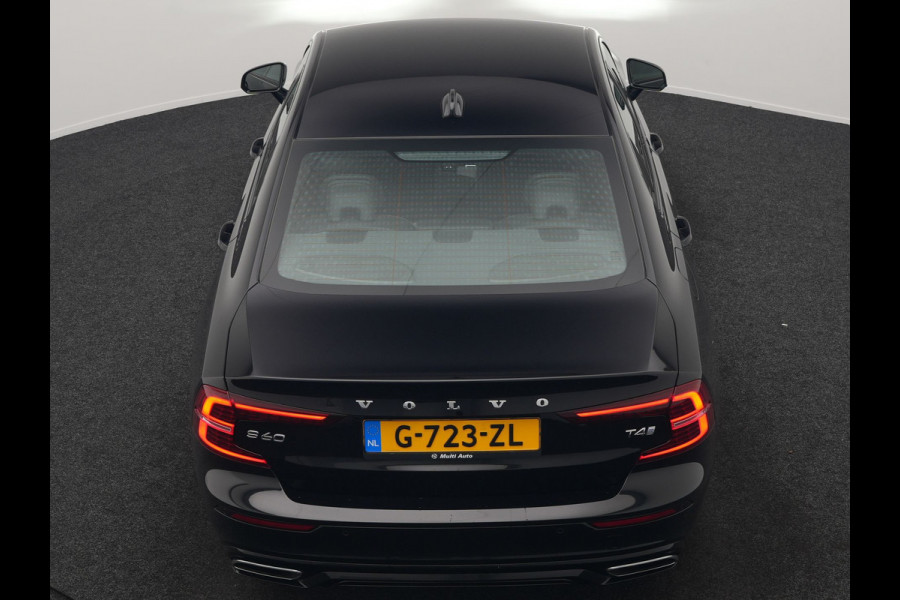 Volvo S60 T4 R-Design 191pk | Lederen Sportstoelen Memory | Camera | 19"L.M. | Apple Carplay | Virtual Cockpit | Navigatie | DAB | Cruise Control |