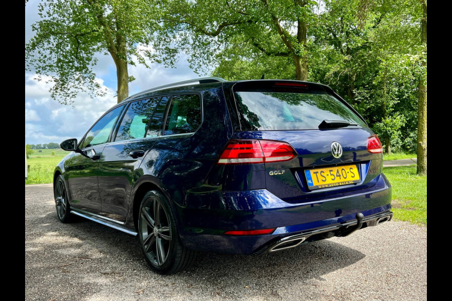 Volkswagen Golf Variant 1.0 TSI Highline Business R- line + Virtual cockpit |