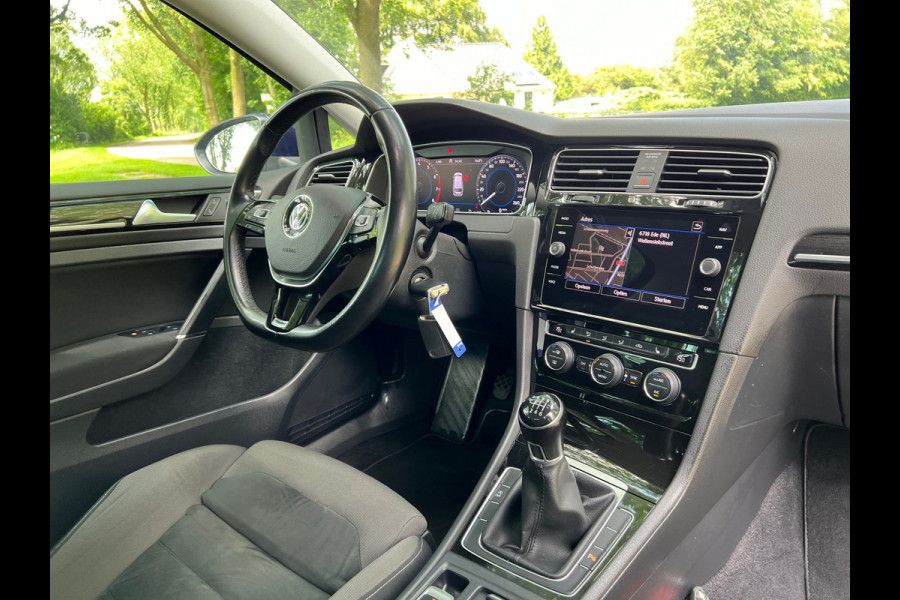 Volkswagen Golf Variant 1.0 TSI Highline Business R- line + Virtual cockpit |
